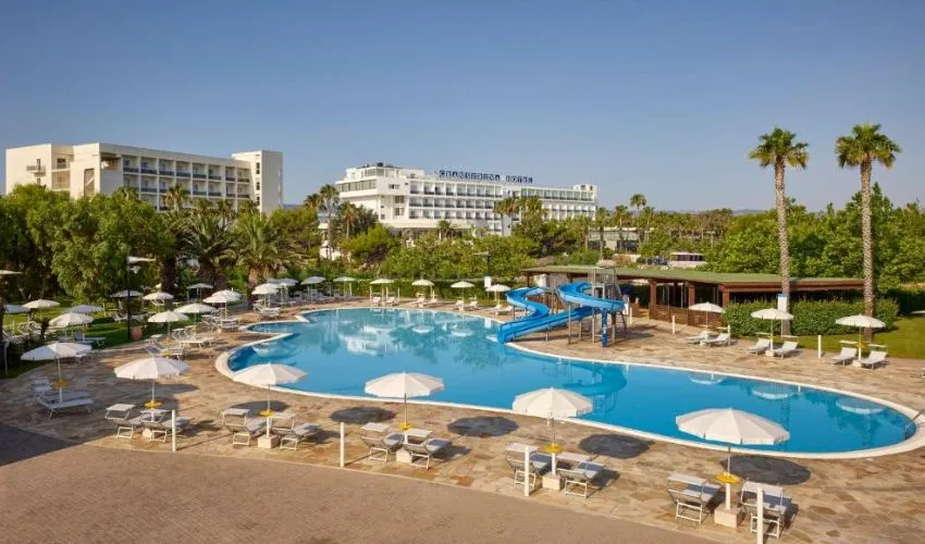GranSerena Hotel