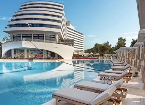 Hôtel Titanic Beach Lara : les +