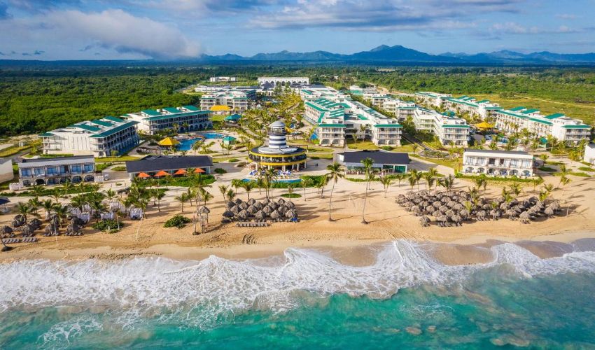 Ocean El Faro Resort