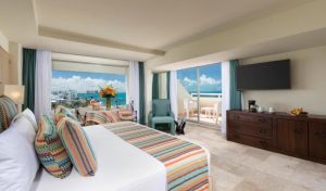 Grand Oasis Palm