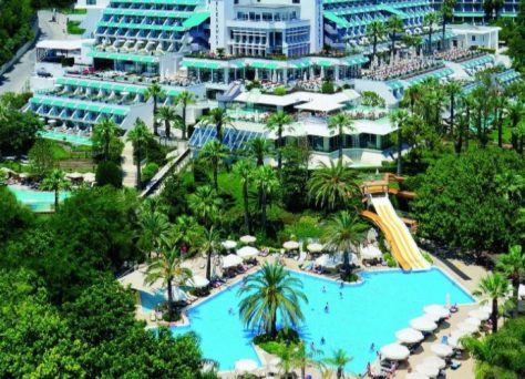 Hôtels-clubs de Turquie : comparez les clubs famille en Turquie