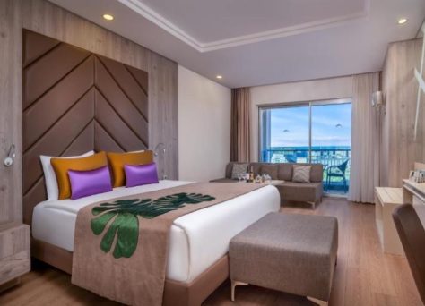 Delphin BE Grand Resort Lara : chambre jusqu'à 4 personnes