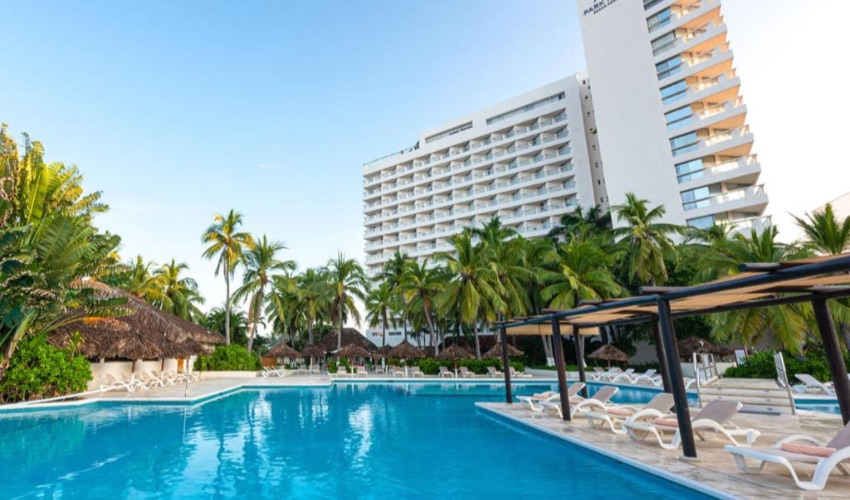 Park Royal Beach Ixtapa